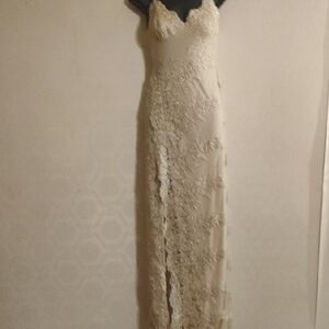 Windsor Cream /Gold Lace Maxi / Homecoming Dress. Size Small.